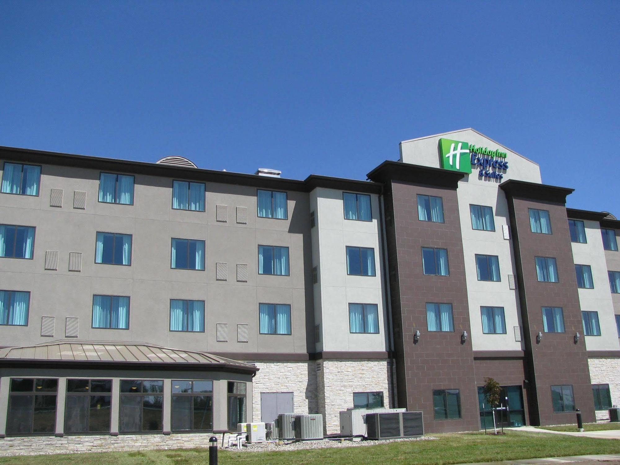 Holiday Inn Express Hotel & Suites North Kansas City By Ihg Екстериор снимка