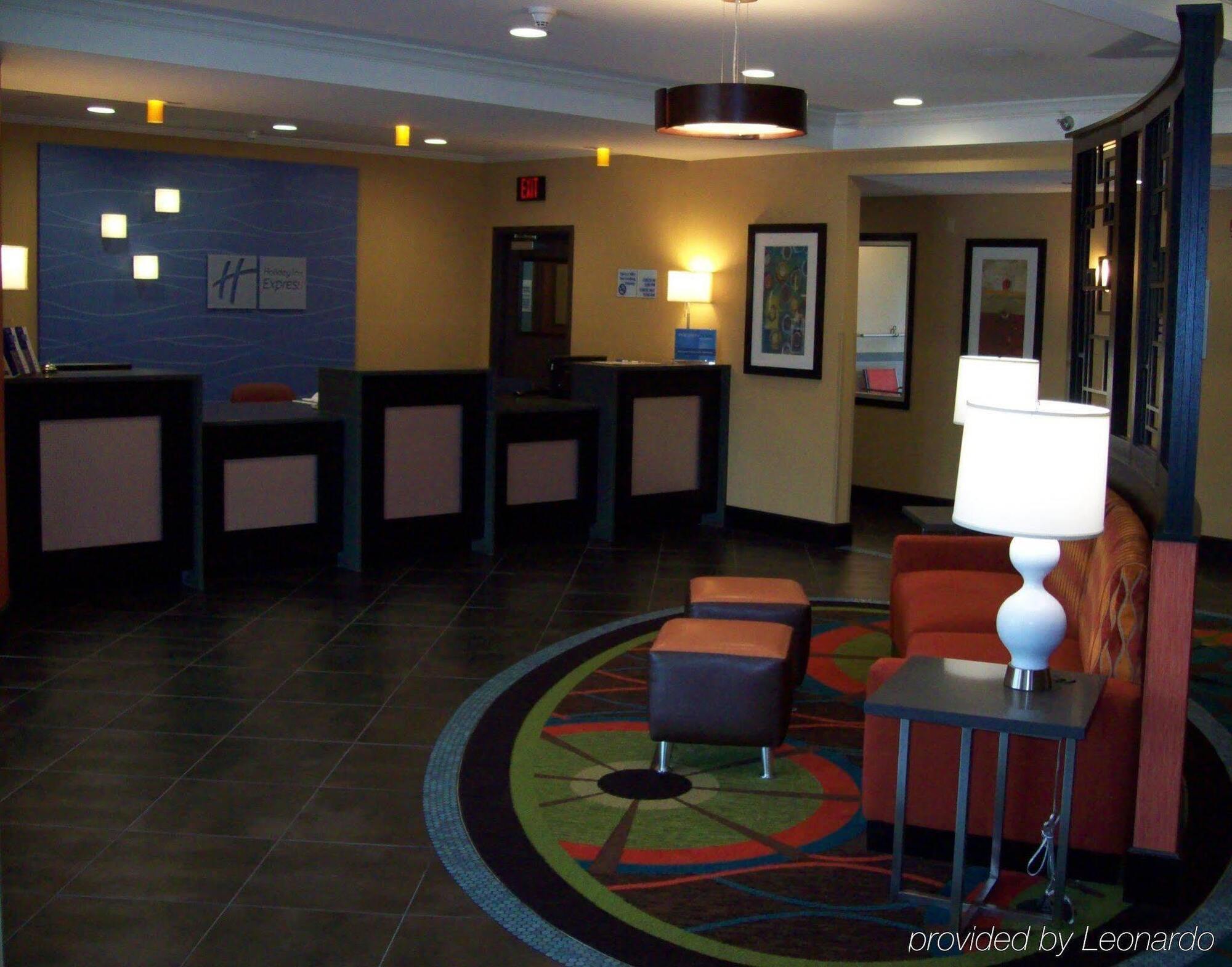 Holiday Inn Express Hotel & Suites North Kansas City By Ihg Екстериор снимка