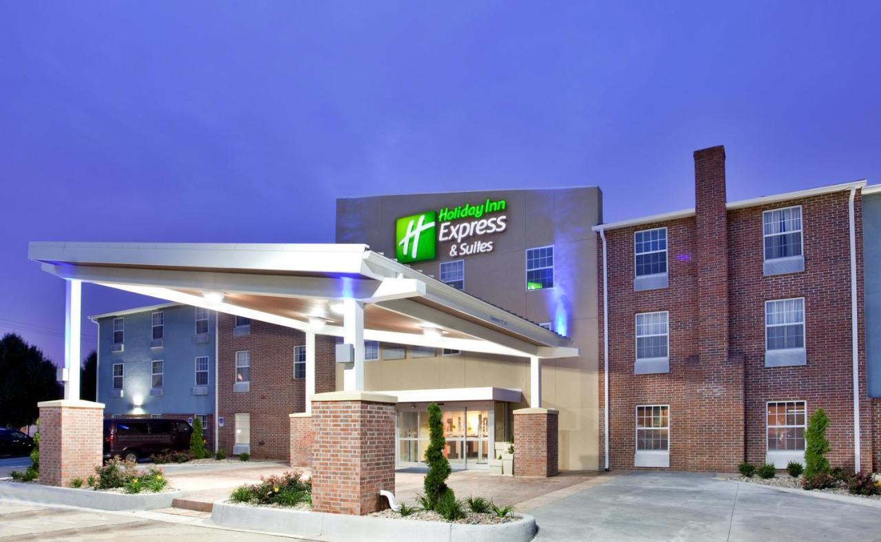 Holiday Inn Express Hotel & Suites North Kansas City By Ihg Екстериор снимка